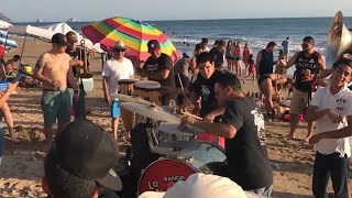 SUENA LA BANDA EN LAS PLAYAS DE MAZATLAN Toro Viejo  Toro Mambo  El Olotito [upl. by Sorgalim]