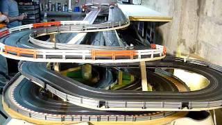 Circuit slot racing scalextric digital 45m  6 voitures  Bourgogne  P2 [upl. by Ariamoy]