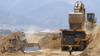 Bulk Earthmoving with Cat 5130B [upl. by Gilbart]