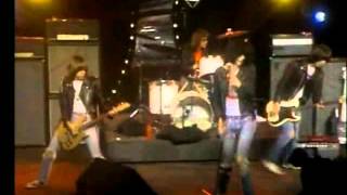 The Ramones  Loudmouth live 1977 [upl. by Oremar979]